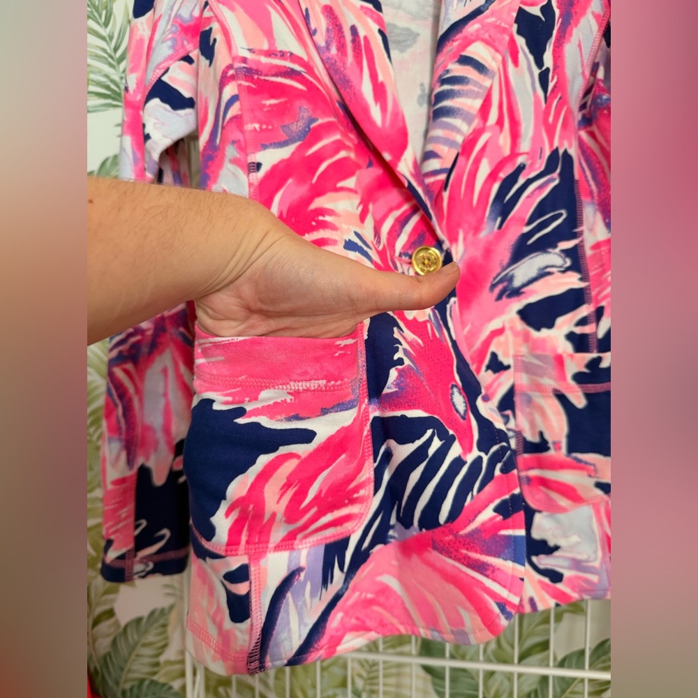 Lilly Pulitzer Women's Mindy Shawl Collar Blazer in Paradise Point - Picture 4 of 6